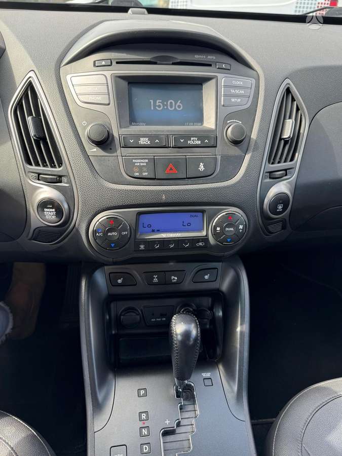Hyundai ix35 2014 — engine 1999 cm³, 166 HP (122kW)