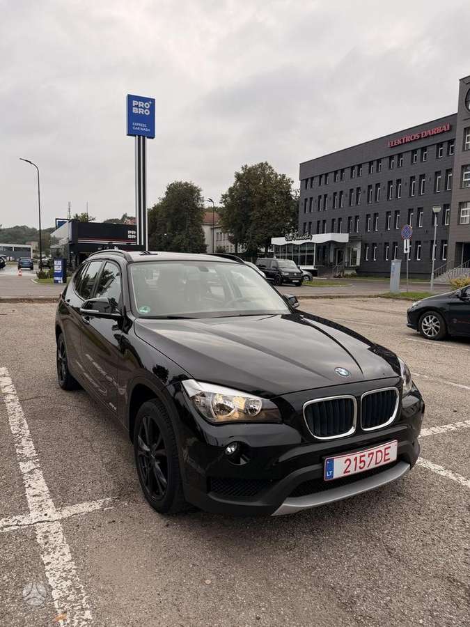 BMW X1 2014 — rear view