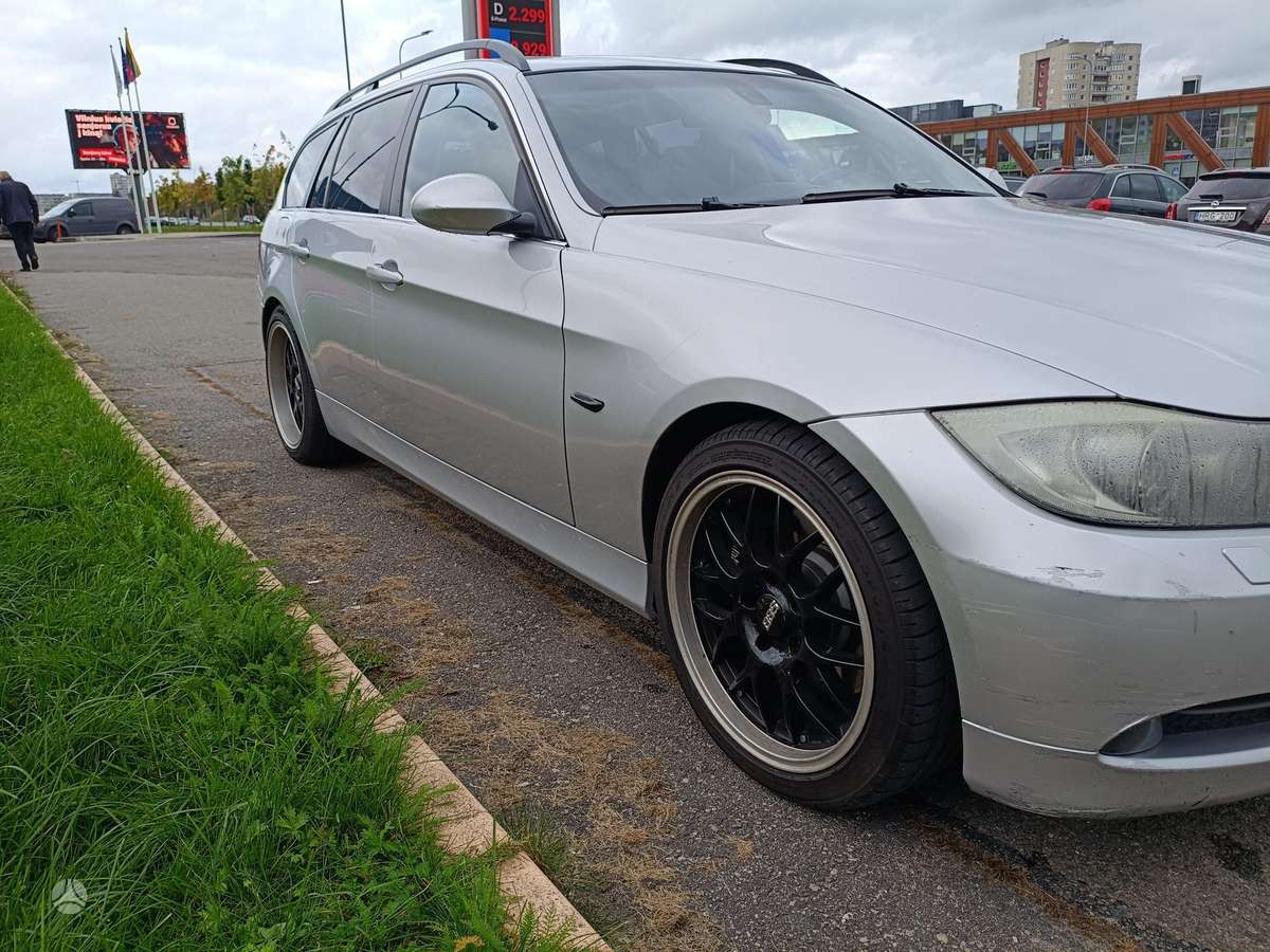 BMW 330 2007 — photo 10