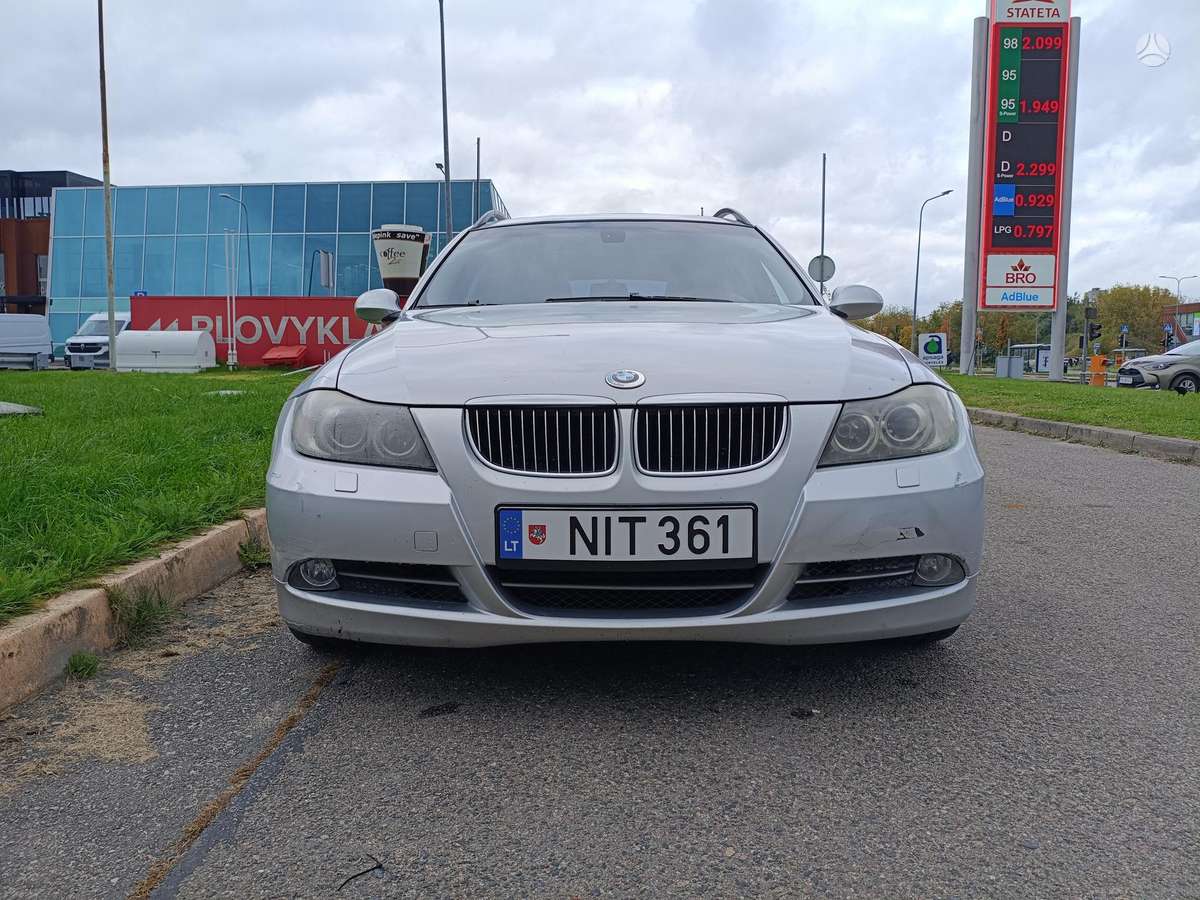 BMW 330 2007 — photo 11