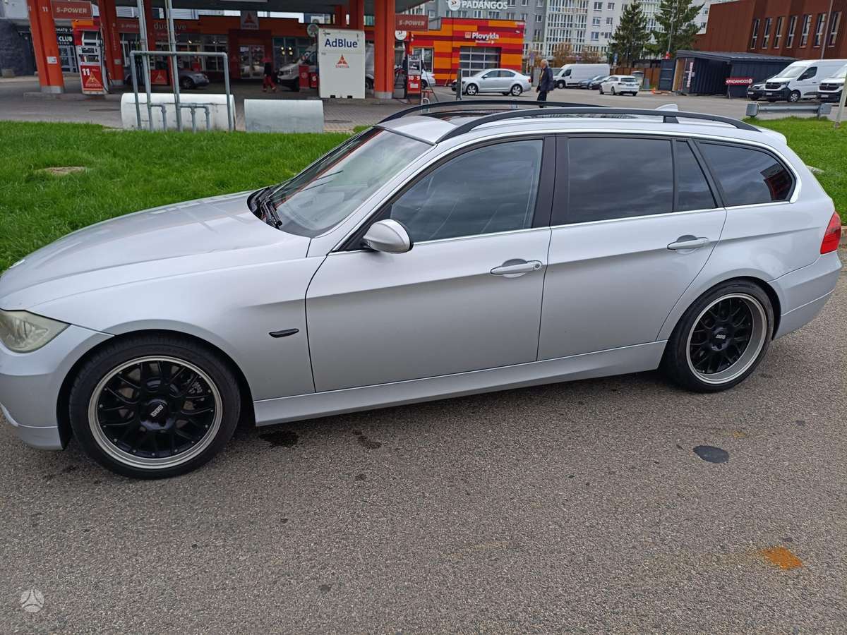 BMW 330 2007 — photo 14