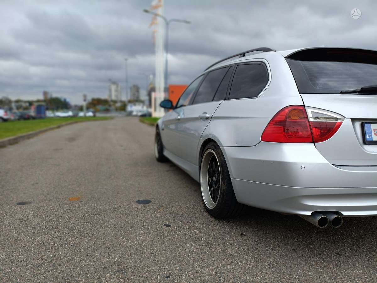BMW 330 2007 — photo 6