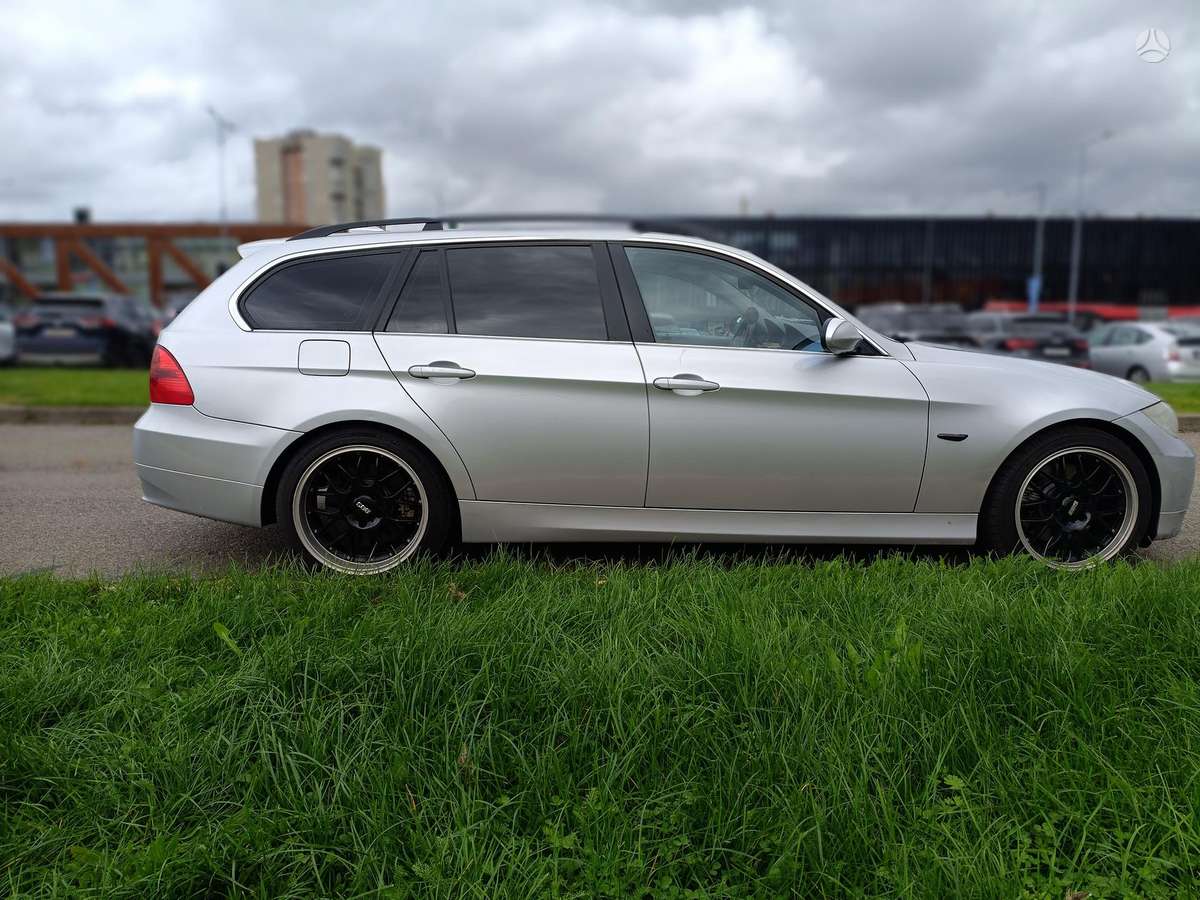 BMW 330 2007 — photo 8
