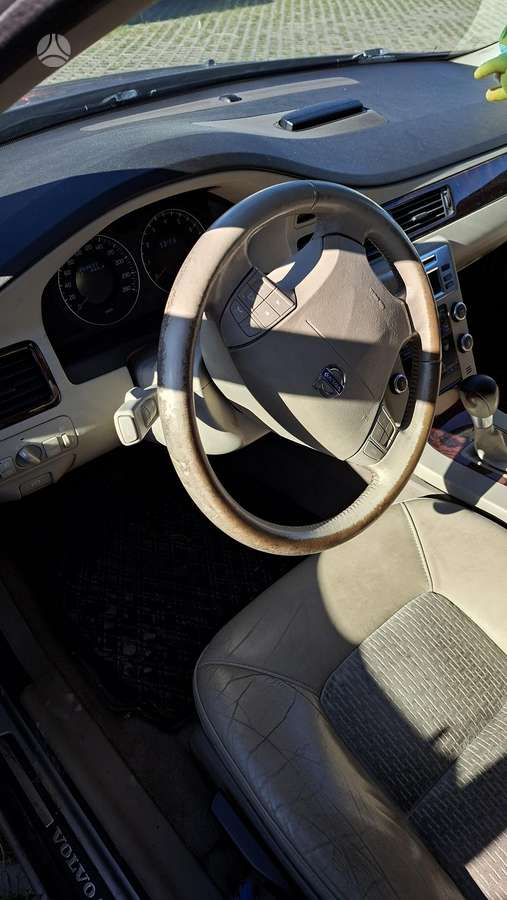 Volvo V70 2009 — двигун 2521 cm³, 200 HP (147kW)