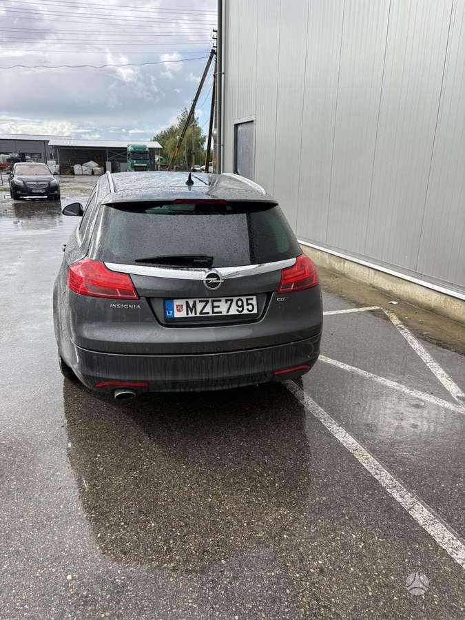 Opel Insignia 2009 — engine 1956 cm³, 163 HP (120kW)