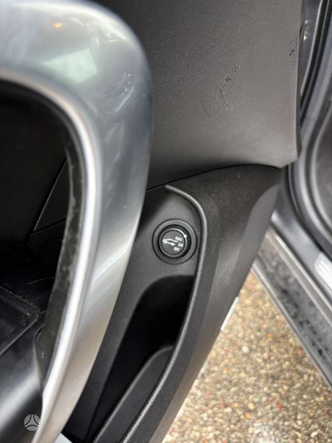 Opel Insignia 2009 — photo 8