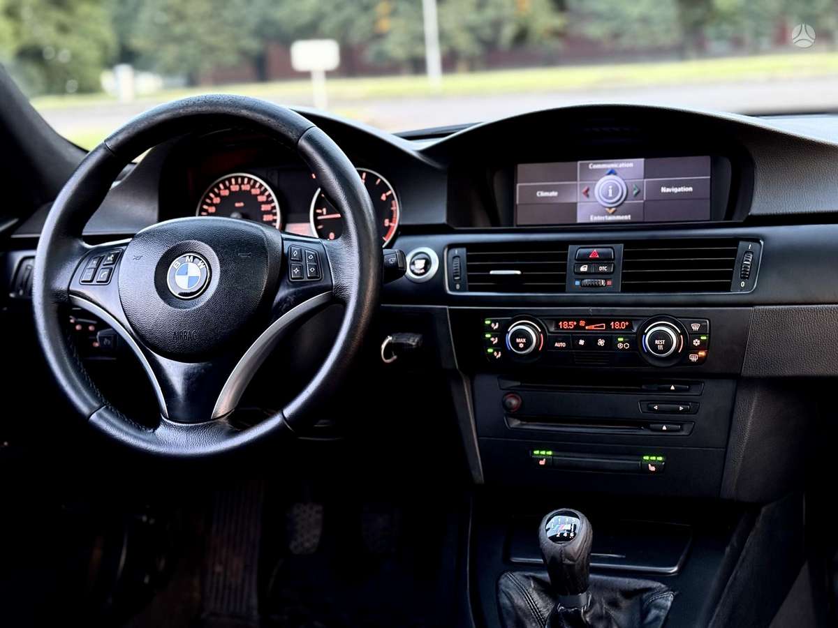 BMW 320 2007 — photo 8