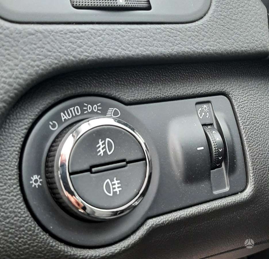 Opel Insignia 2014 — photo 12