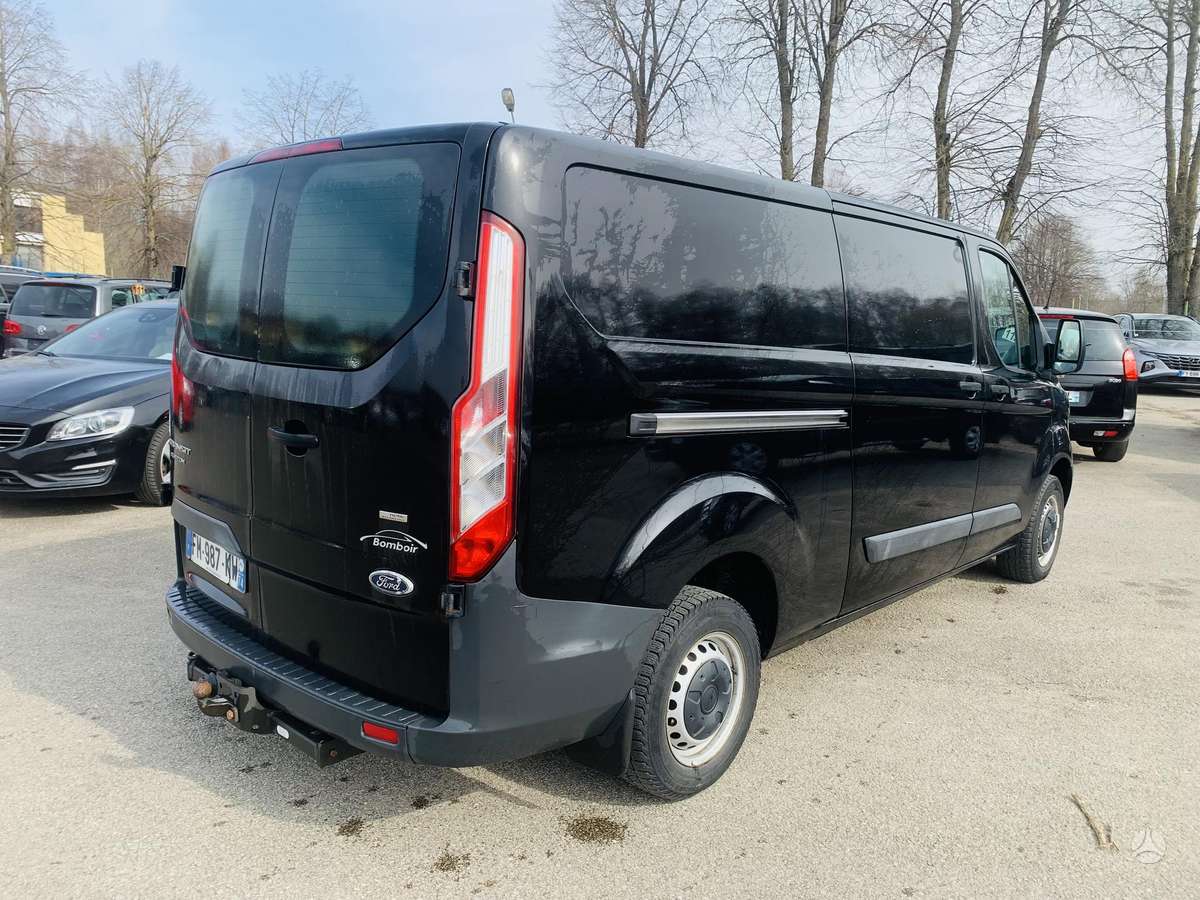 Ford Transit 2013 — interior