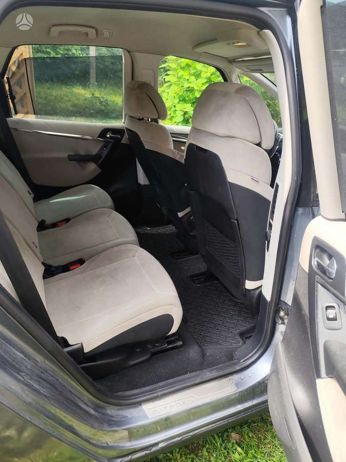 Citroen C4 2008 — photo 17