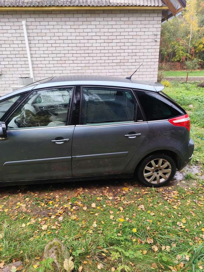 Citroen C4 2008 — photo 18