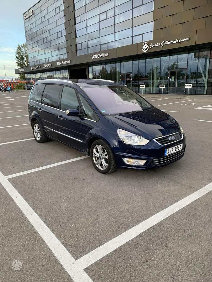 Ford Galaxy 2011 — photo 26