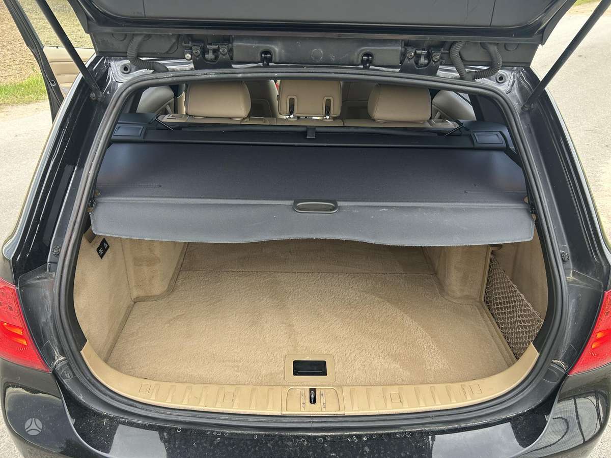 BMW 320 2012 — photo 11