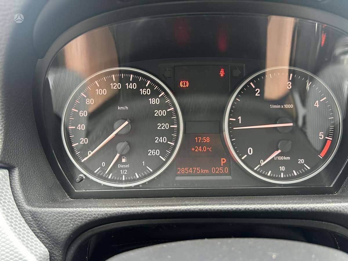BMW 320 2012 — photo 14