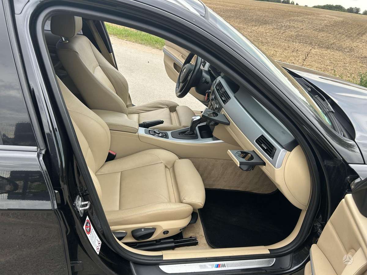 BMW 320 2012 — photo 8