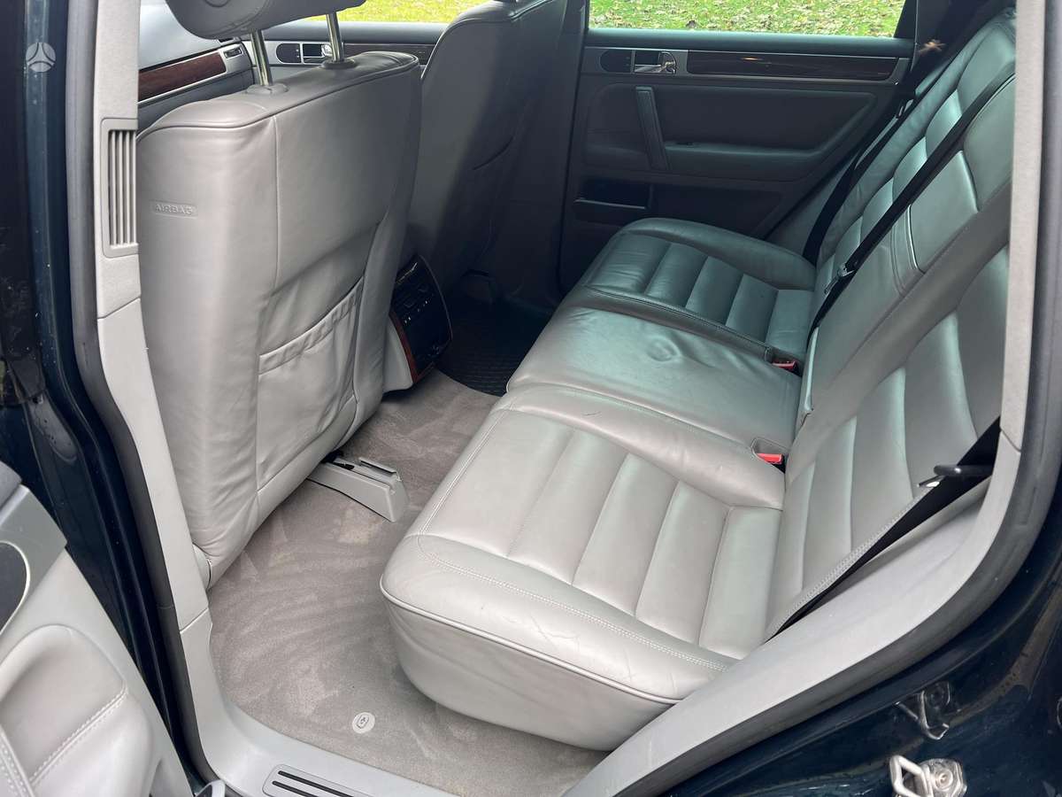 Volkswagen Touareg 2005 — photo 16