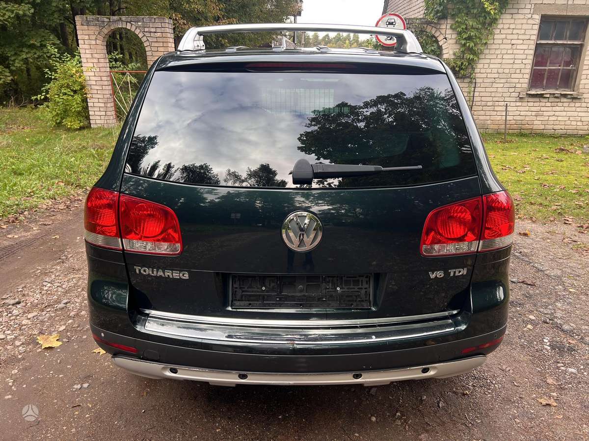 Volkswagen Touareg 2005 — engine 2967 cm³, 224 HP (165kW)