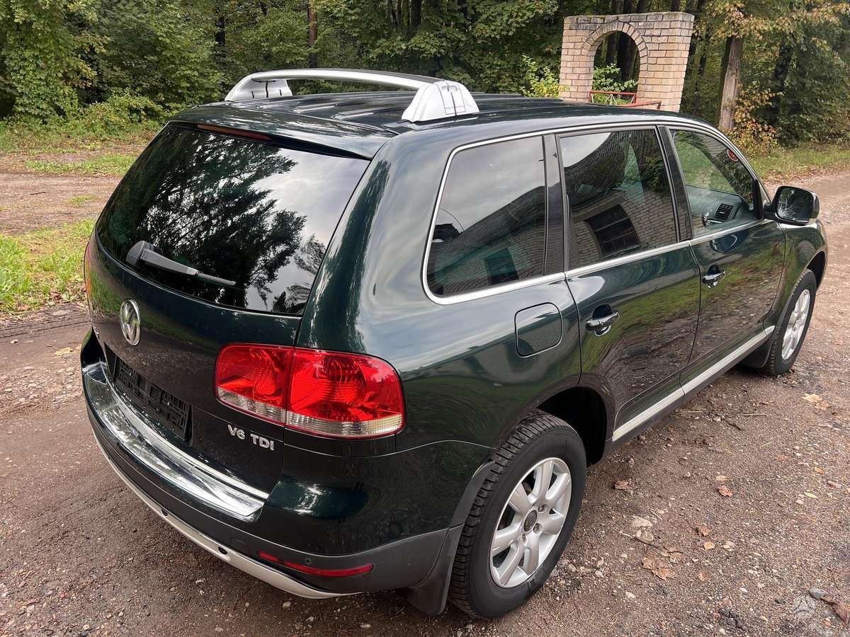 Volkswagen Touareg 2005 — photo 7