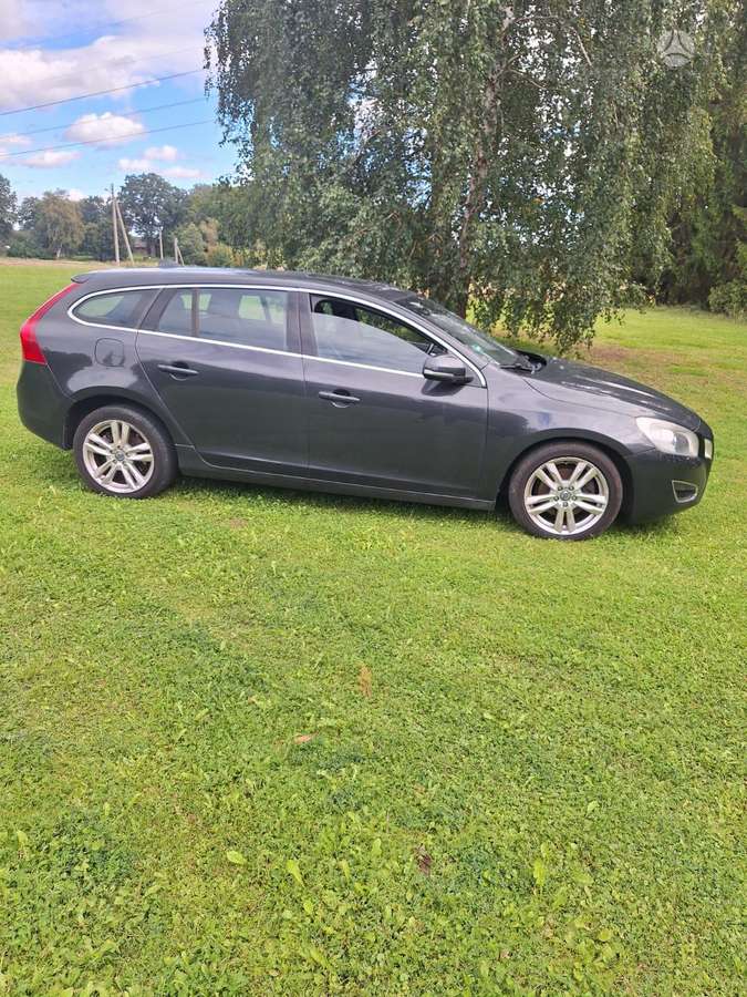 Volvo V60 2011 — photo 5