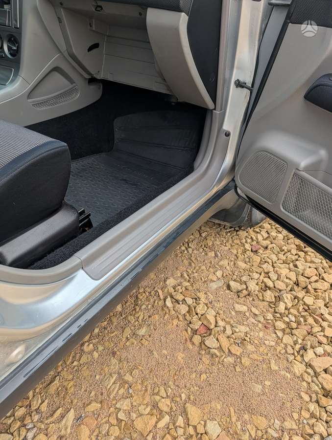 Subaru Forester 2006 — photo 30