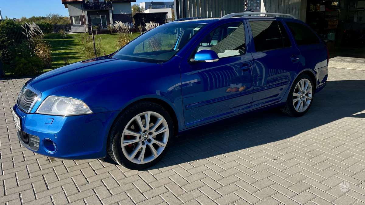 Skoda Octavia 2007 — салон