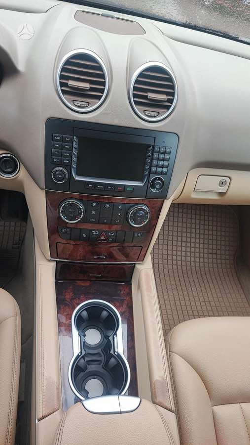 Mercedes-Benz ML500 2007 — photo 16