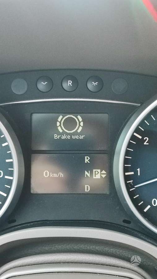 Mercedes-Benz ML500 2007 — photo 19