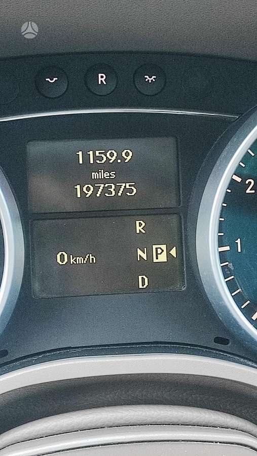 Mercedes-Benz ML500 2007 — photo 20