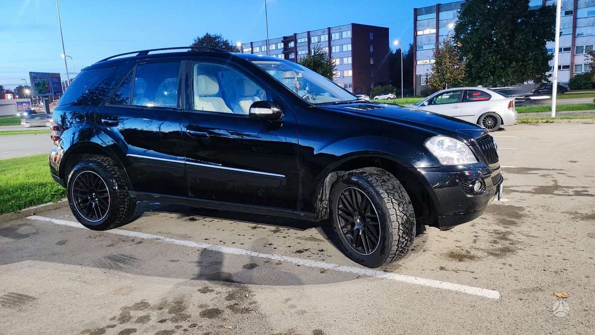 Mercedes-Benz ML500 2007 — engine 5000 cm³, 306 HP (225kW)