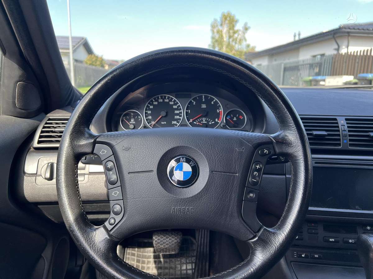 BMW 330 2005 — photo 10