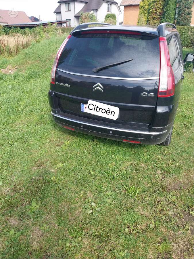Citroen C4 2009 — rear view