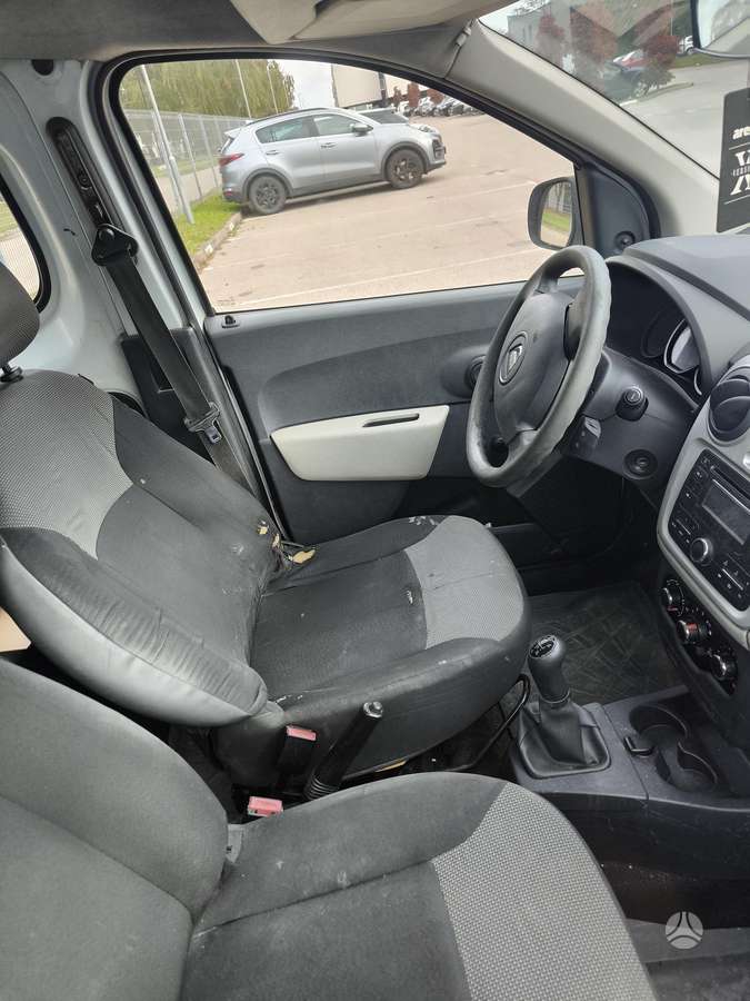 Dacia Dokker 2013 — interior