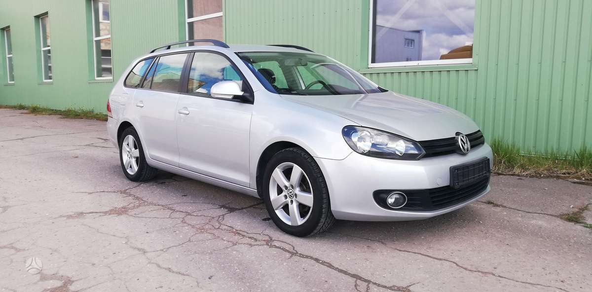 Volkswagen Golf 2009 — engine 1598 cm³, 105 HP (77kW)
