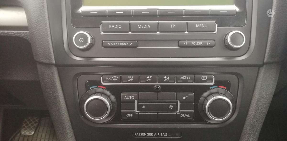 Volkswagen Golf 2009 — photo 8