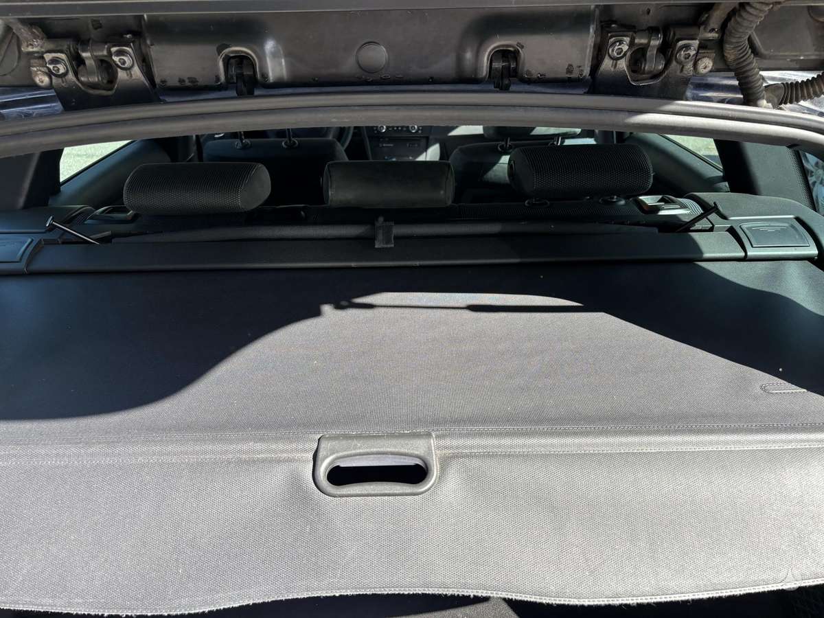 BMW 325 2006 — photo 16