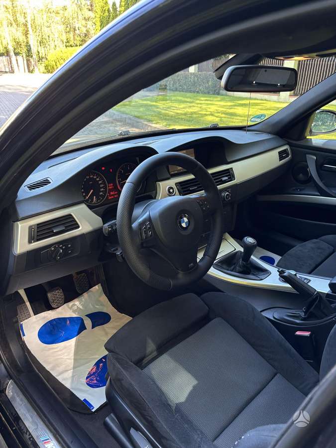 BMW 325 2006 — photo 7