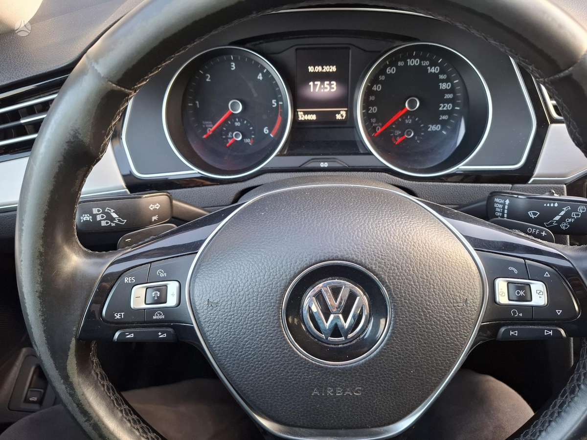 Volkswagen Passat 2015 — photo 22