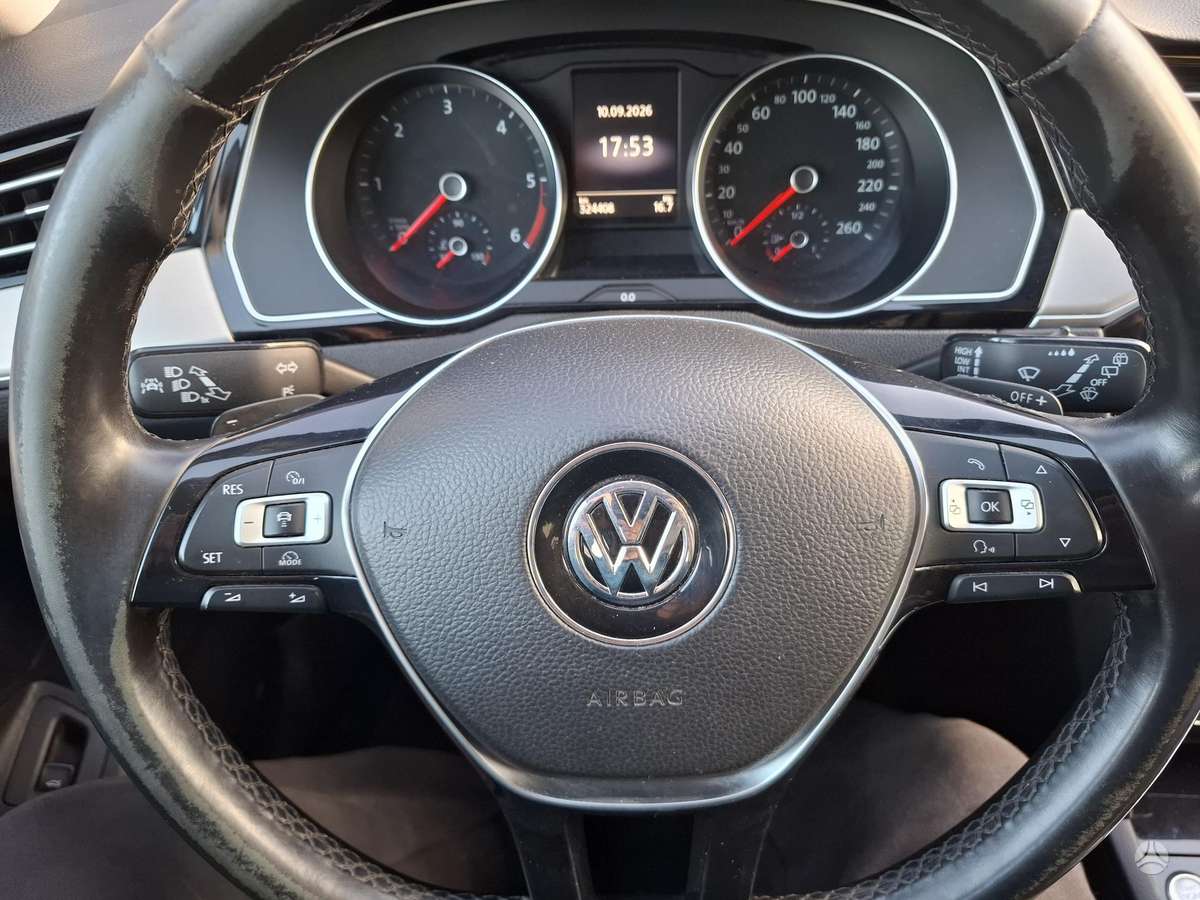 Volkswagen Passat 2015 — photo 23