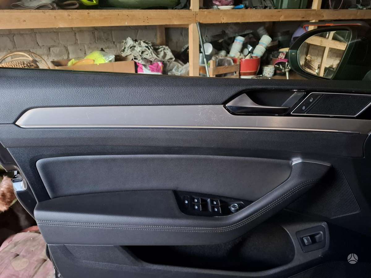 Volkswagen Passat 2015 — photo 25