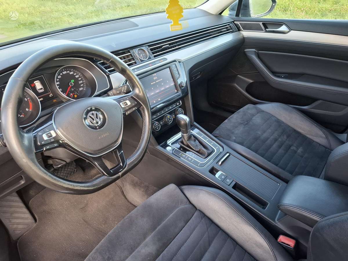 Volkswagen Passat 2015 — photo 8