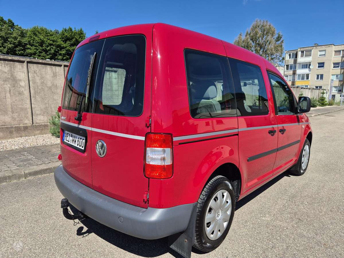 Volkswagen Caddy 2009 — engine 1900 cm³