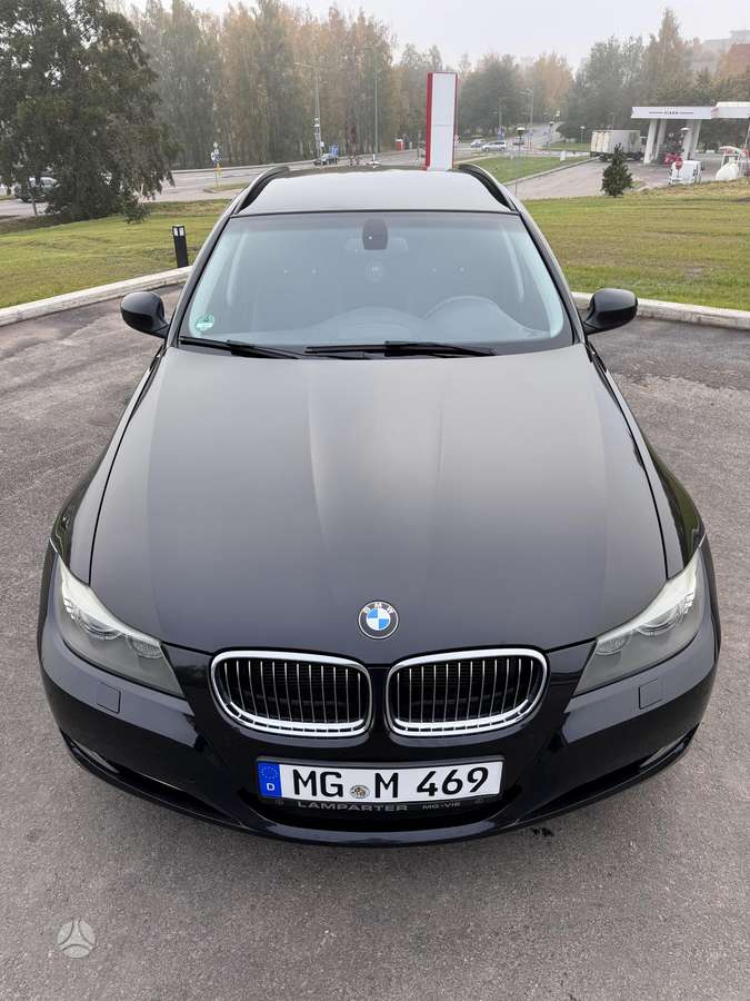 BMW 320 2011 — photo 5