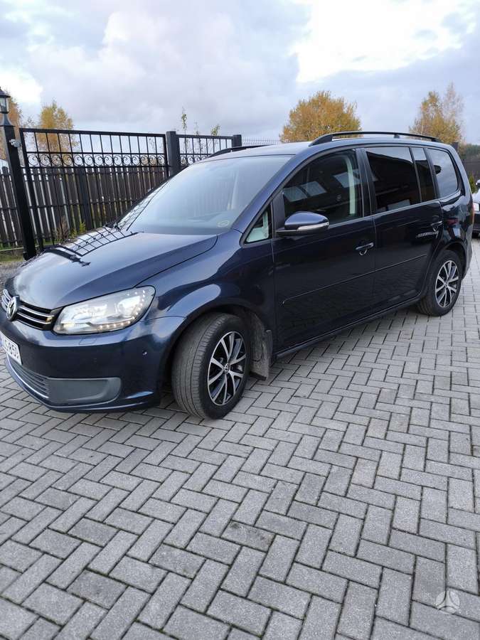 Volkswagen Touran 2013 — photo 7