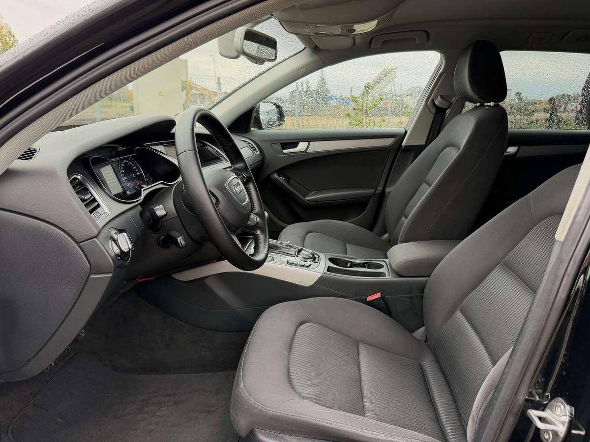 Audi A4 2013 — photo 10