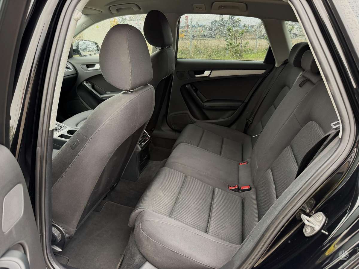 Audi A4 2013 — photo 12