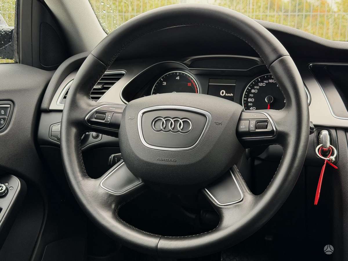 Audi A4 2013 — photo 17