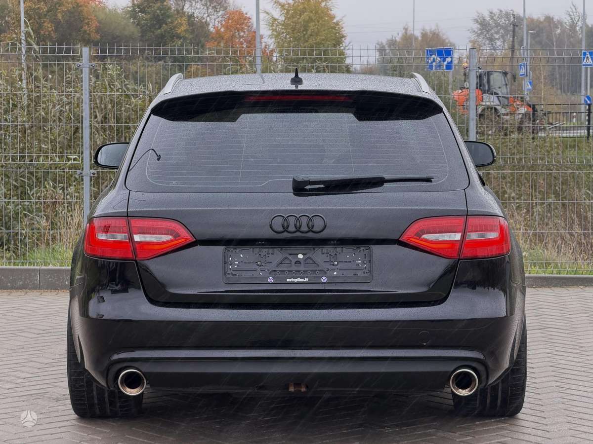 Audi A4 2013 — photo 9