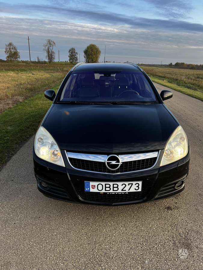 Opel Vectra 2006 — вигляд ззаду