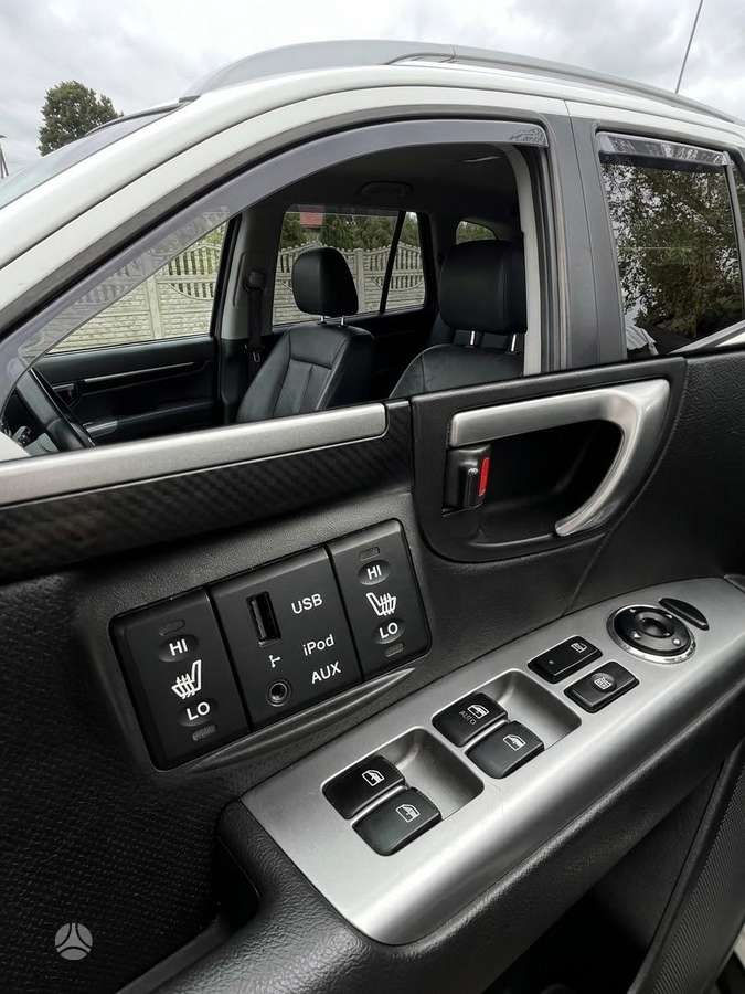 Hyundai Santa 2011 — photo 10