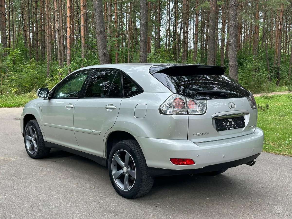 Lexus RX 2007 — салон